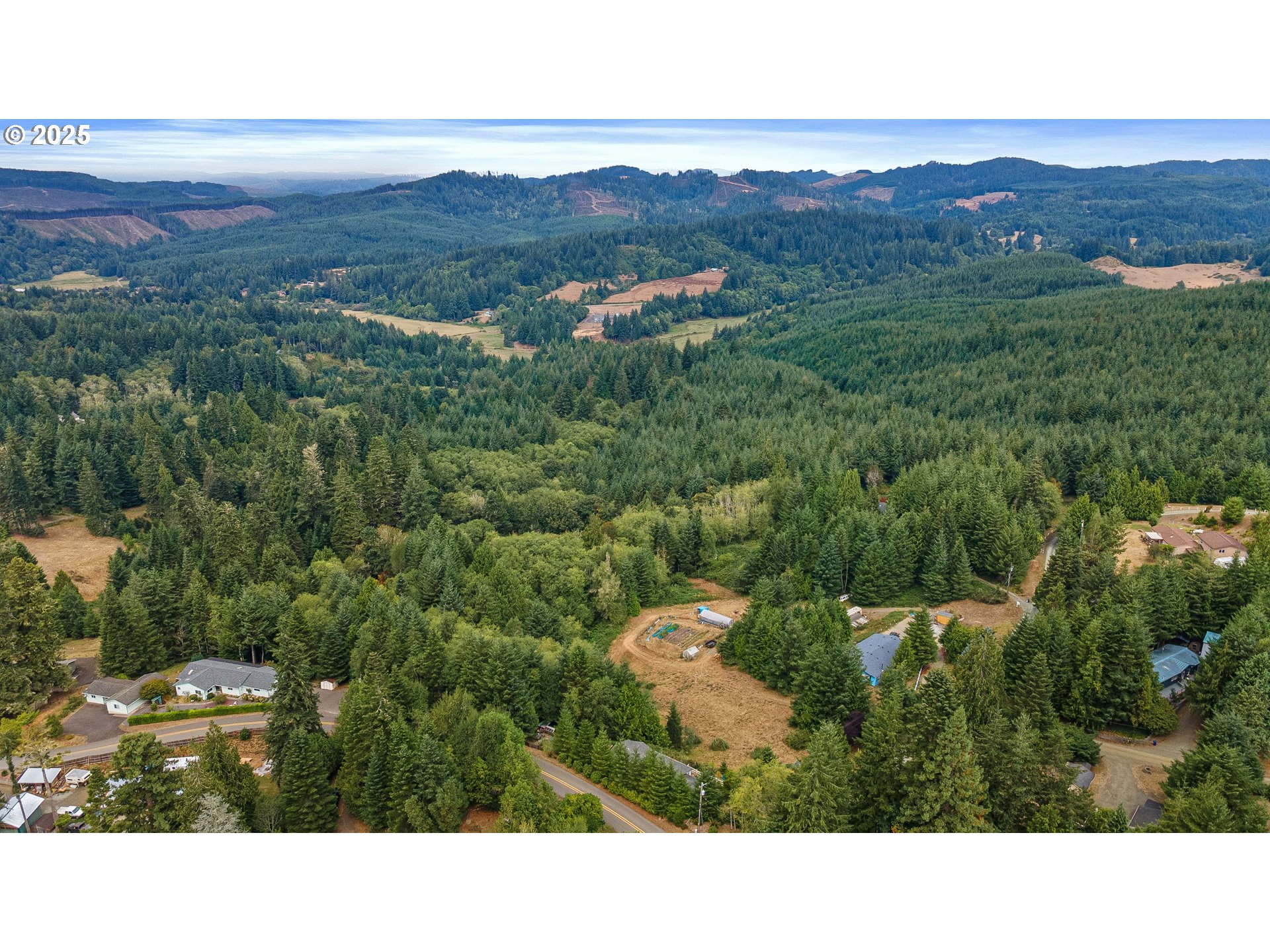 57378 Woodland Road Coquille, OR 97423 - Photo 5 of 40 Gallery Image 5