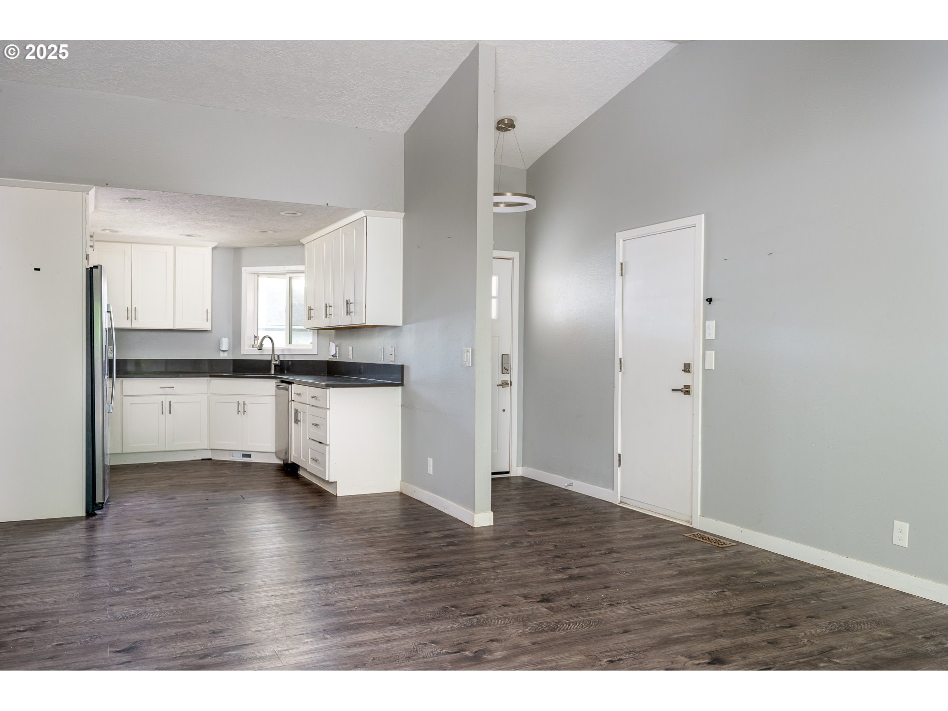 3774 Homestead Court Northeast Keizer, OR 97303 - Photo 2 of 33