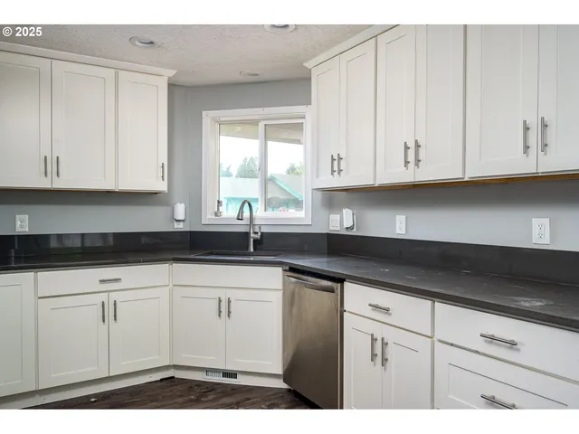 $360,000 | 3774 Homestead Court Northeast, Keizer, OR 97303