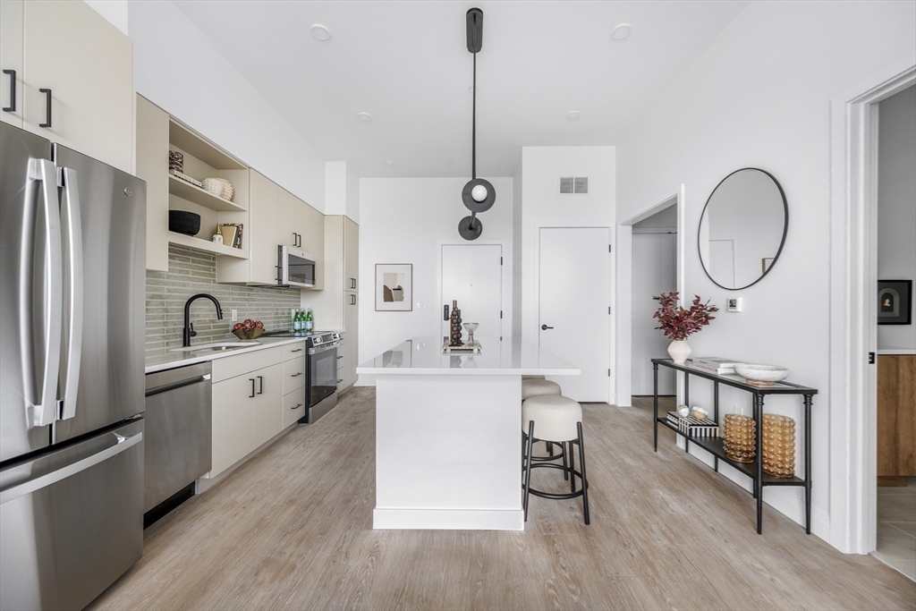 93 Bennington Street, Unit 208 Revere, MA 02151 - Photo 5 of 29