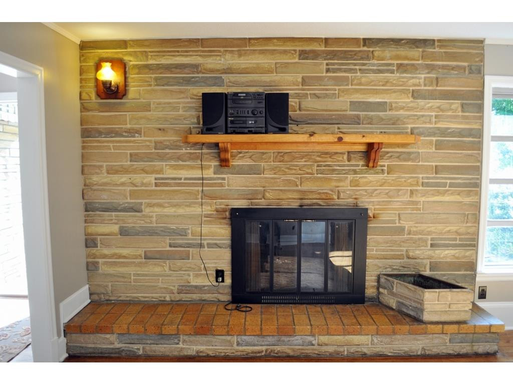 1542 Overbrook Road Burlington, NC 27215 - Photo 9 of 24 Gallery Image 9