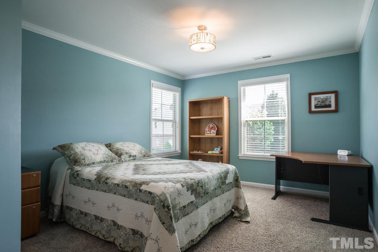 10115 Raven Tree Drive Raleigh, NC 27617 - Photo 19 of 28 Gallery Image 19