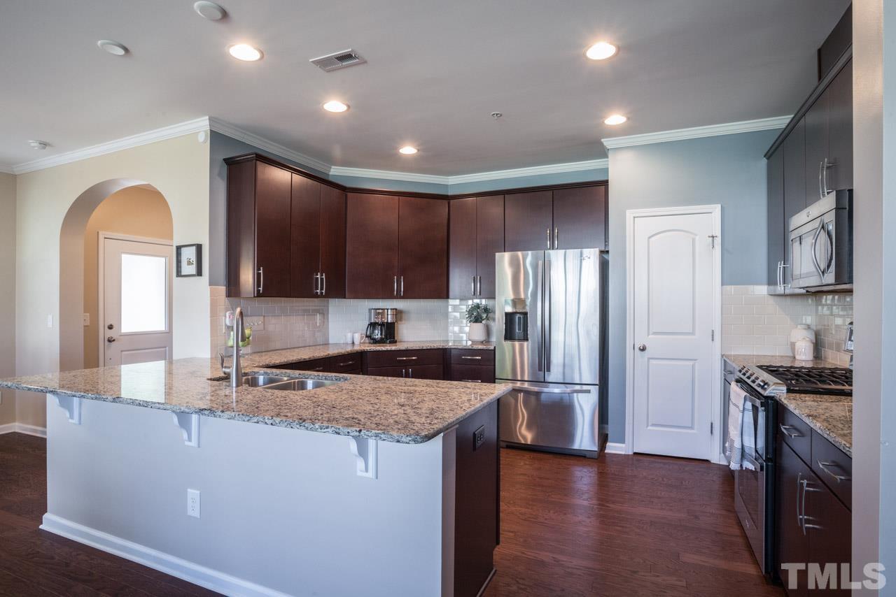 10115 Raven Tree Drive Raleigh, NC 27617 - Photo 5 of 28 Gallery Image 5