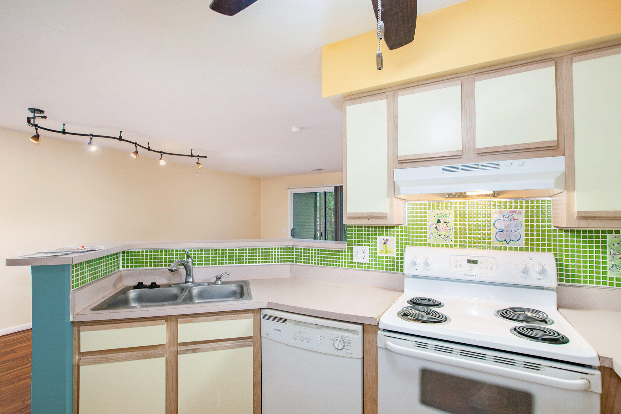 18372 North Ridge Court, Unit 12 Spring Lake, MI 49456 - Photo 12 of 41 011_dsc07267_854