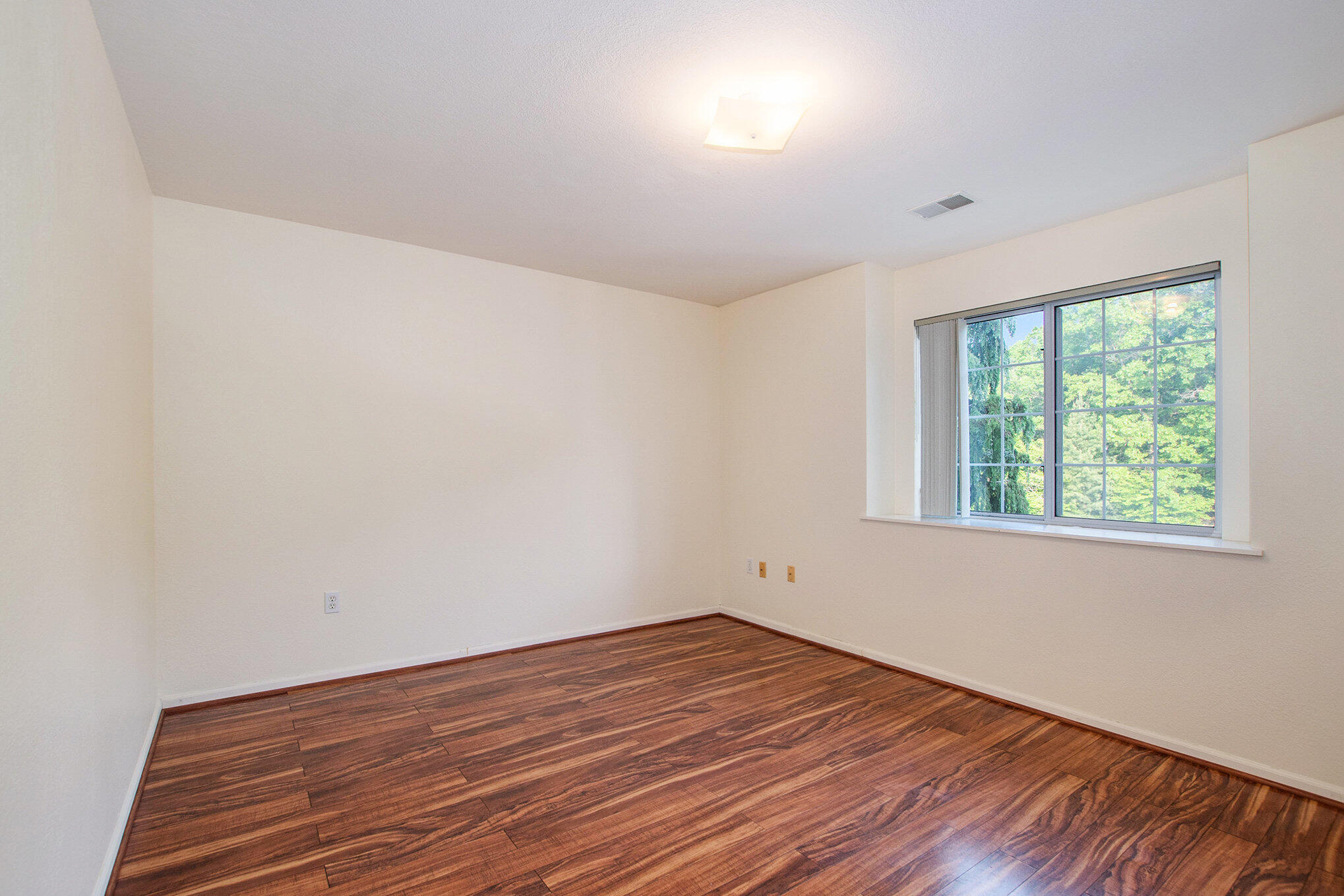 18372 North Ridge Court, Unit 12 Spring Lake, MI 49456 - Photo 14 of 41 014_dsc07287_663