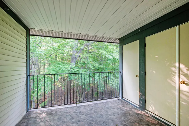 $194,900 | 18372 North Ridge Court, Unit 12, Spring Lake, MI 49456