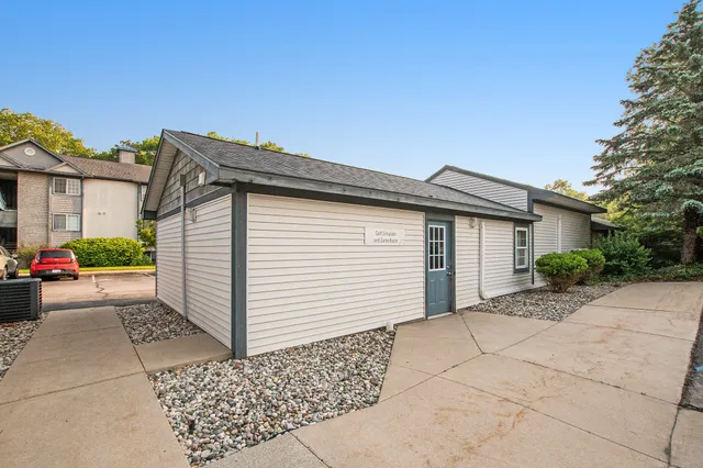 $194,900 | 18372 North Ridge Court, Unit 12, Spring Lake, MI 49456