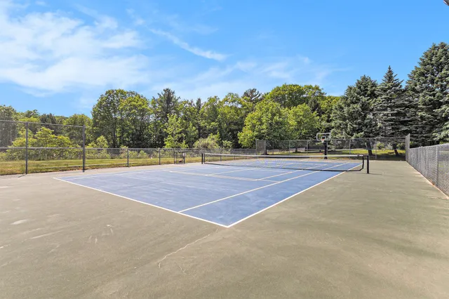 $194,900 | 18372 North Ridge Court, Unit 12, Spring Lake, MI 49456