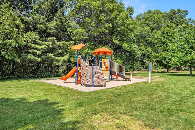 $194,900 | 18372 North Ridge Court, Unit 12, Spring Lake, MI 49456