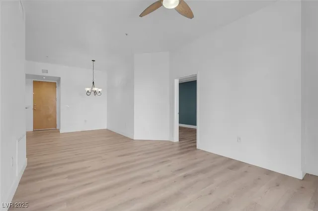 $1,450 | 75 East Agate Avenue, Unit 206, Las Vegas, NV 89123