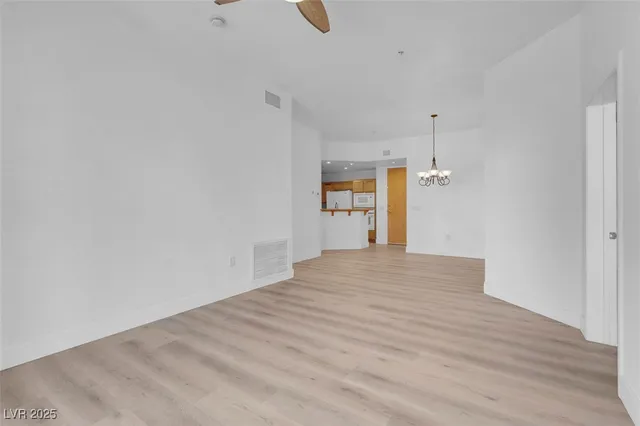 $1,450 | 75 East Agate Avenue, Unit 206, Las Vegas, NV 89123