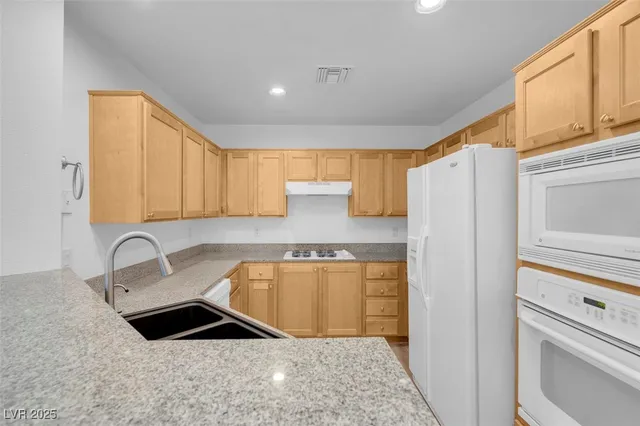 $1,450 | 75 East Agate Avenue, Unit 206, Las Vegas, NV 89123