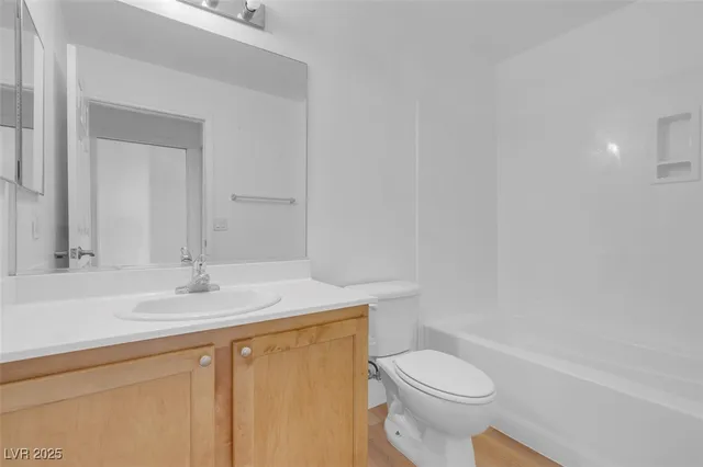 $1,450 | 75 East Agate Avenue, Unit 206, Las Vegas, NV 89123