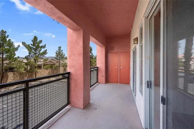 $1,450 | 75 East Agate Avenue, Unit 206, Las Vegas, NV 89123