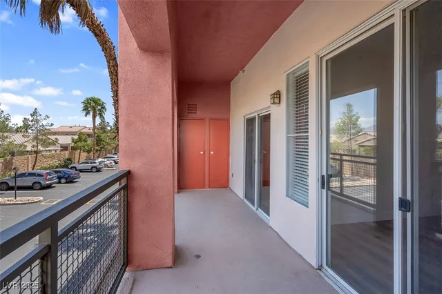 $1,450 | 75 East Agate Avenue, Unit 206, Las Vegas, NV 89123