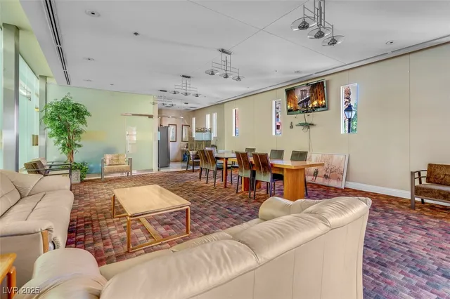 $1,450 | 75 East Agate Avenue, Unit 206, Las Vegas, NV 89123