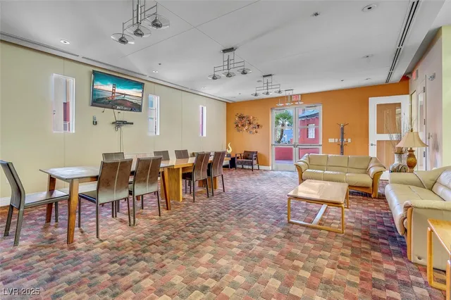 $1,450 | 75 East Agate Avenue, Unit 206, Las Vegas, NV 89123