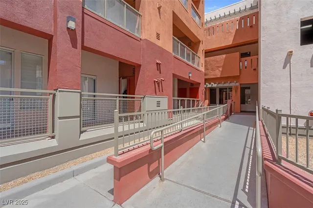 $1,450 | 75 East Agate Avenue, Unit 206, Las Vegas, NV 89123