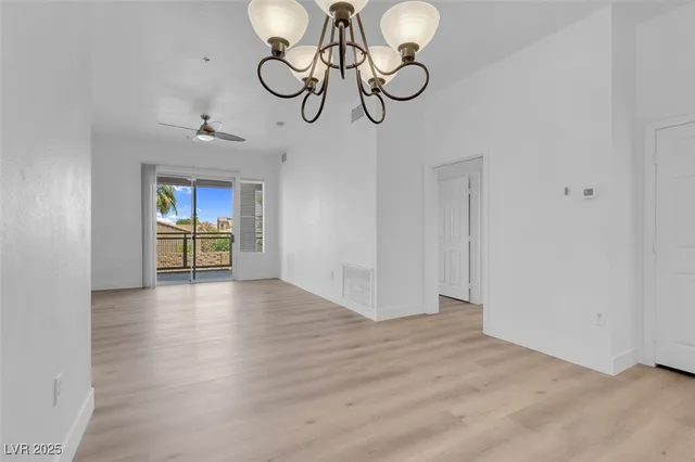 $1,450 | 75 East Agate Avenue, Unit 206, Las Vegas, NV 89123