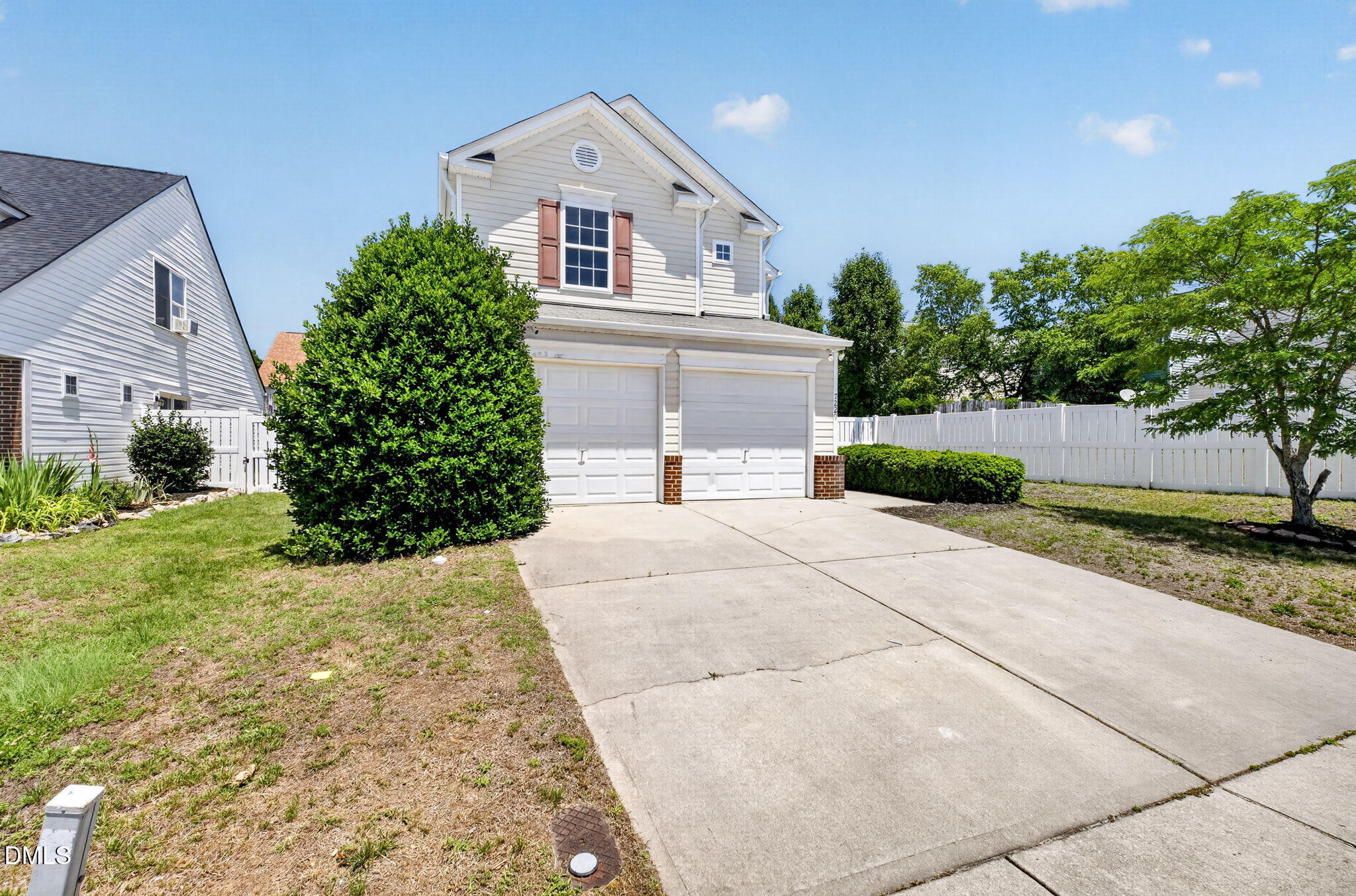 7229 Lowell Ridge Road Raleigh, NC 27616 - Photo 3 of 28 3-web-or-mls-7729 Lowell Ridge Road -3