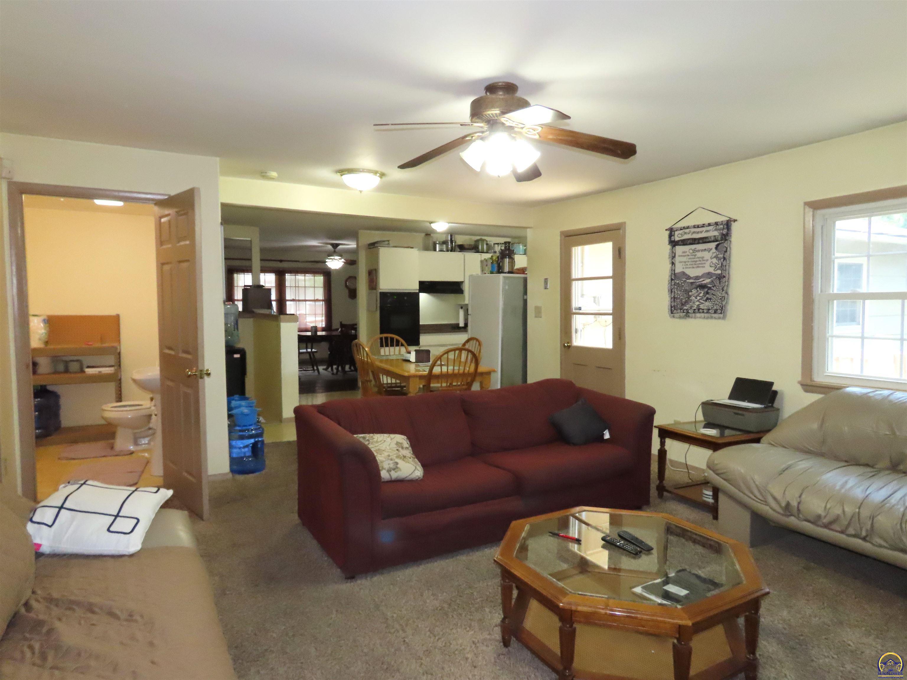 5401 Southwest 28th Street Topeka, KS 66614 - Photo 11 of 25