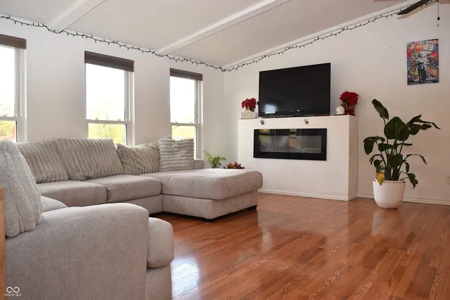 $350,000 | 8059 Harvest Lane, Indianapolis, IN 46256