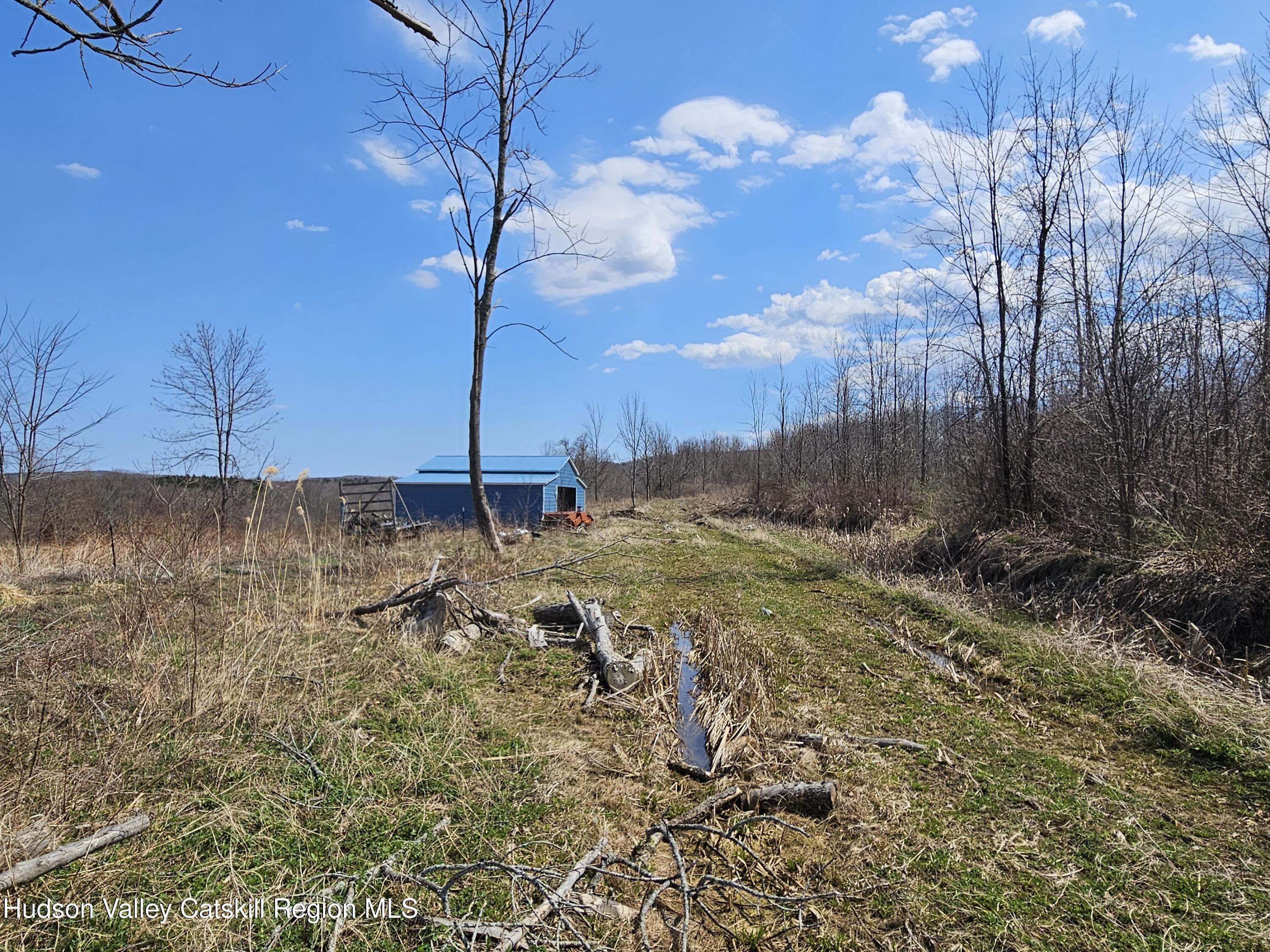 295 Shellstone Road Amsterdam, NY 12010 - Photo 11 of 98 20250424_142534