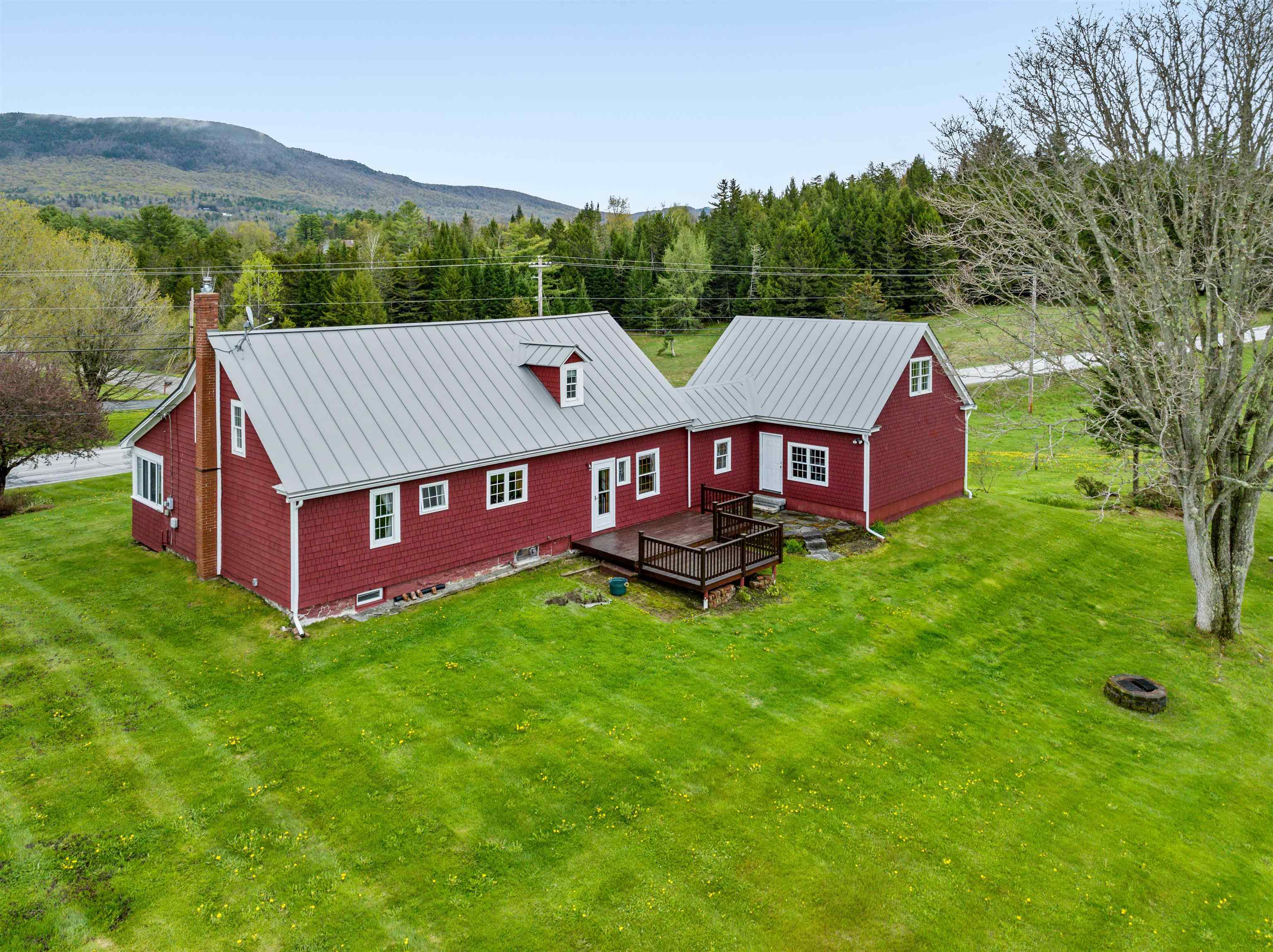 1402 Randolph Road Morristown, VT 05661 - Photo 3 of 37