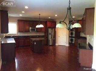 147 Sand Bar Lane Detroit, MI 48214 - Photo 12 of 14