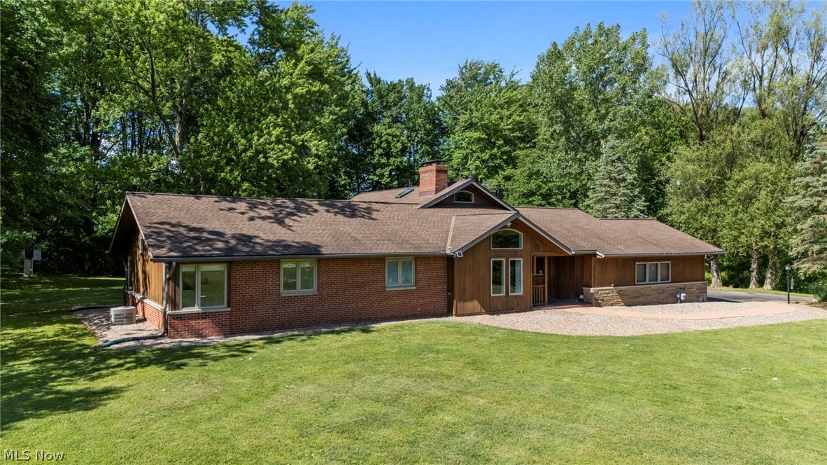 34995 Miles Road Moreland Hills, OH 44022 - Photo 11 of 42