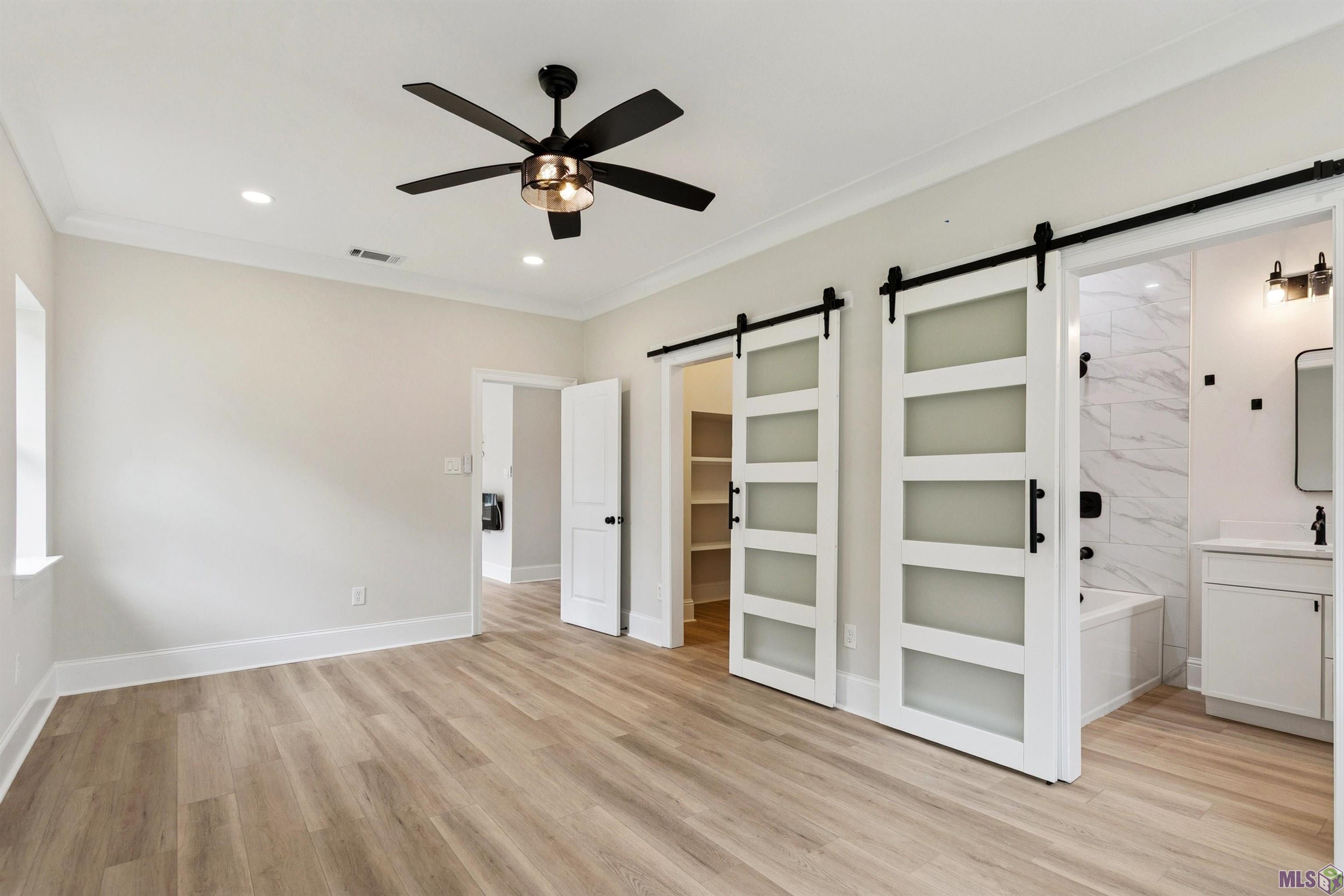 234 Croydon Avenue Baton Rouge, LA 70806 - Photo 15 of 29 Walk In Closet