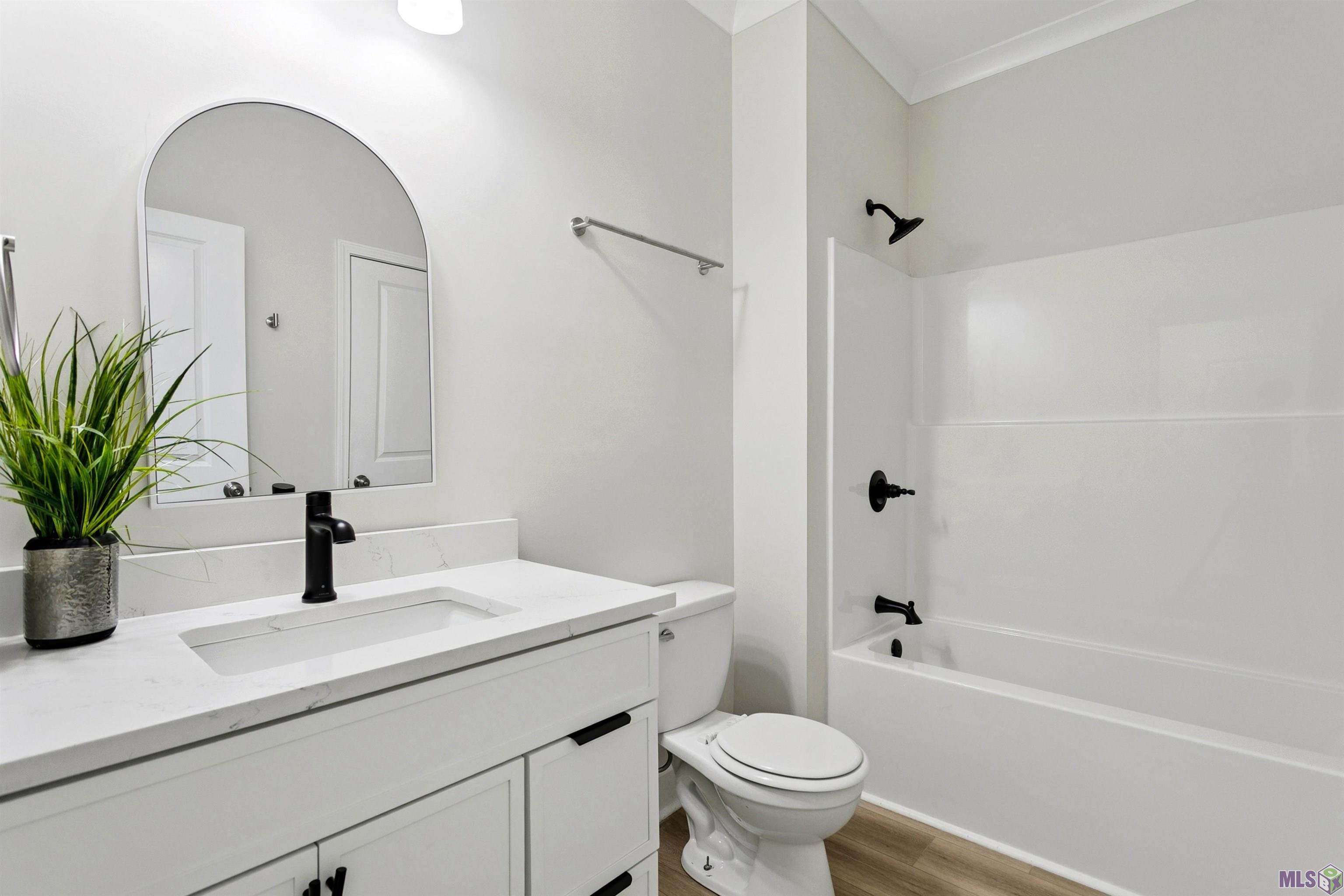 234 Croydon Avenue Baton Rouge, LA 70806 - Photo 21 of 29 Guest Bathroom