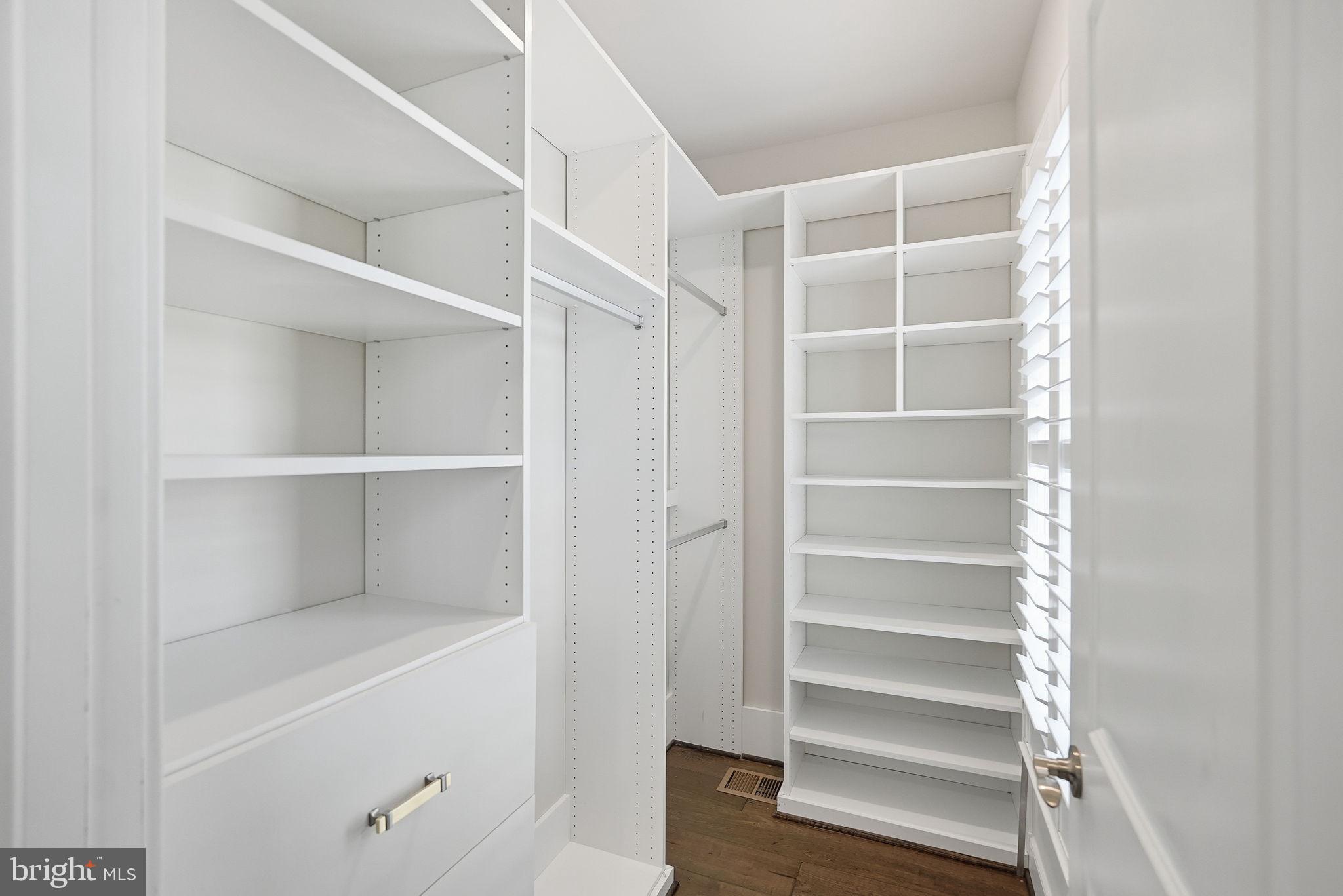 9540 Fields Road, Unit 9540 Gaithersburg, MD 20878 - Photo 12 of 30 First Primary Walk-in Closet