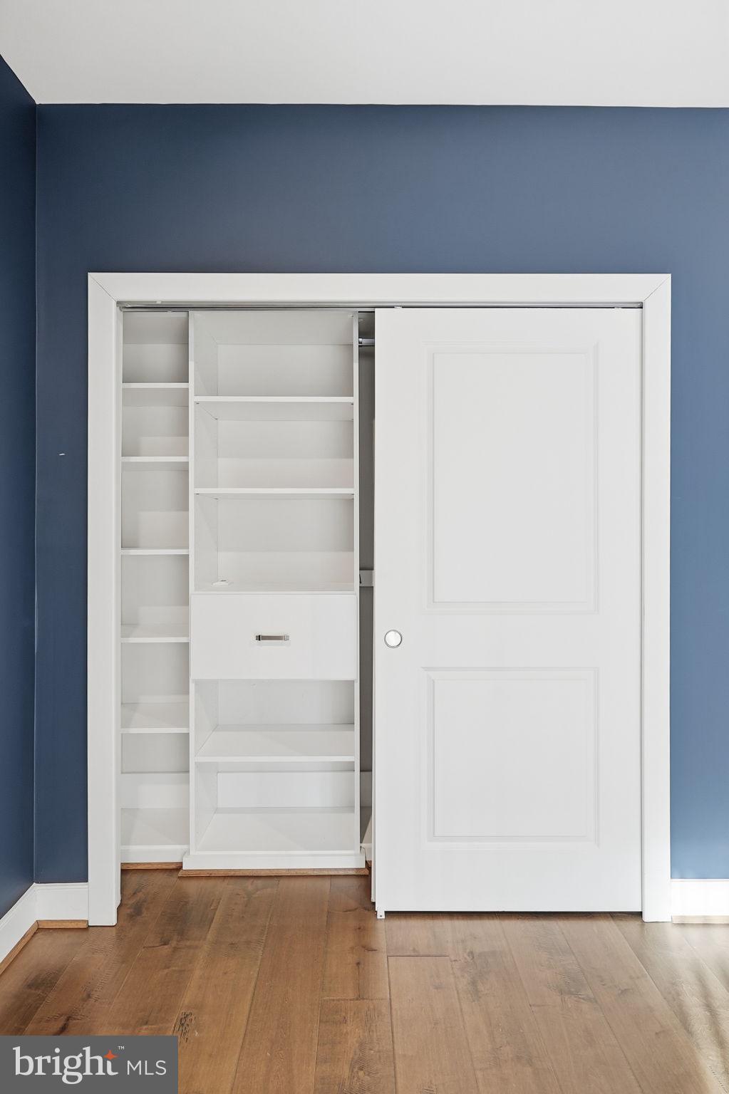 9540 Fields Road, Unit 9540 Gaithersburg, MD 20878 - Photo 21 of 30 Bedroom 3 with Custom Closet