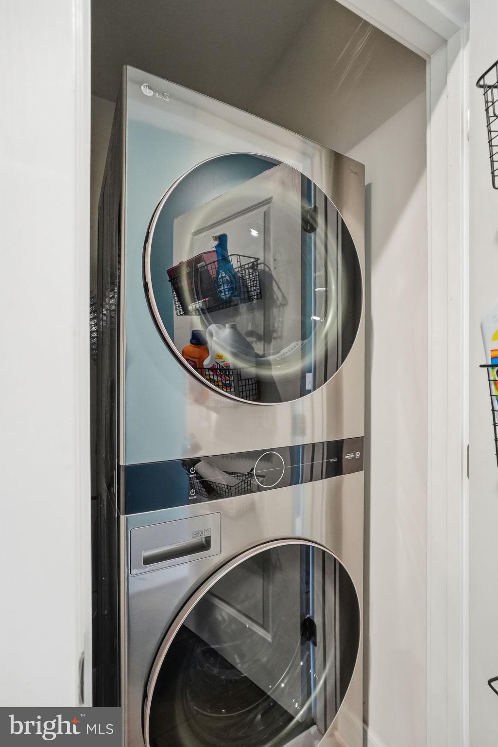 9540 Fields Road, Unit 9540 Gaithersburg, MD 20878 - Photo 22 of 30 Upper Level Laundry