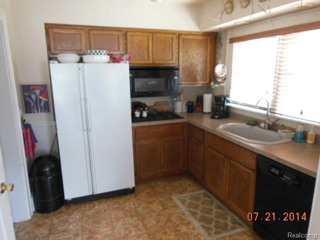 767 Elizabeth Street Rochester, MI 48307 - Photo 19 of 29 DSCN6254.jpg