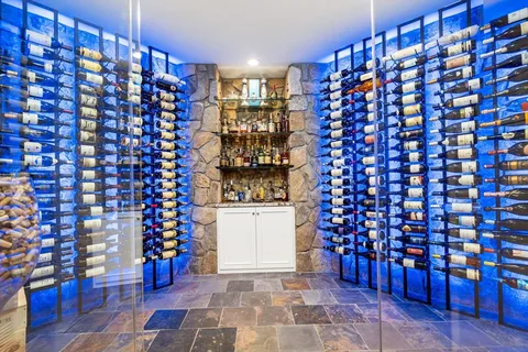 $3,495,000 | 161 Farm Street, Dover, MA 02030