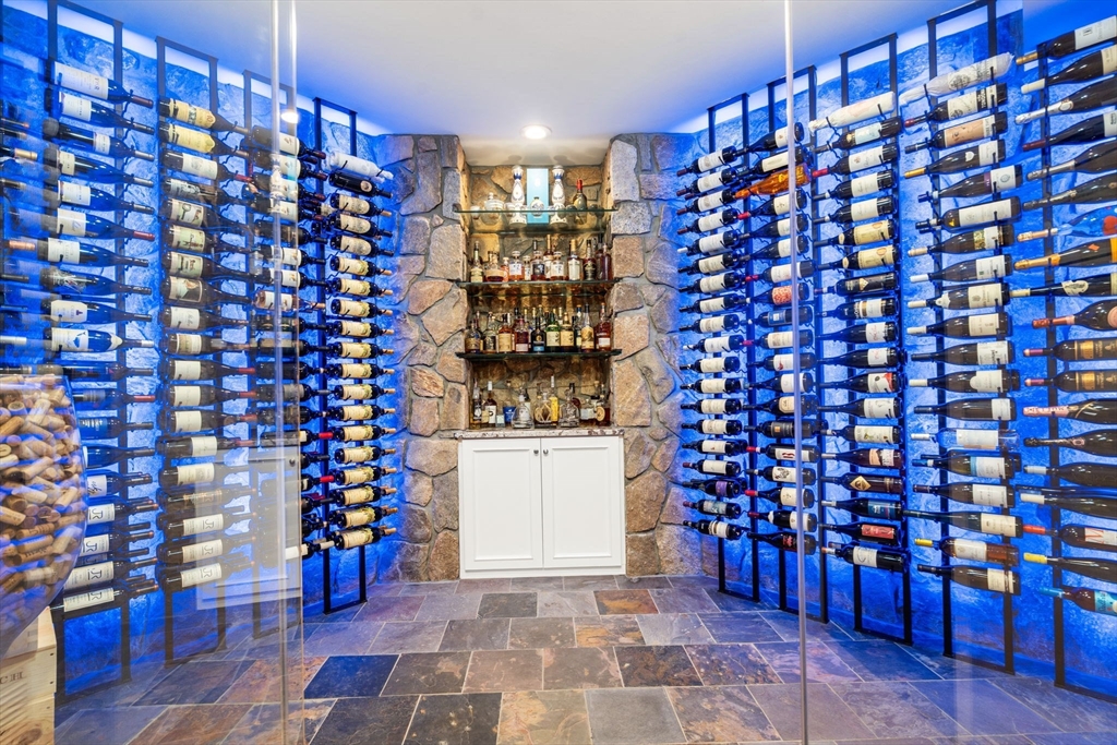 161 Farm Street Dover, MA 02030 - Photo 29 of 42