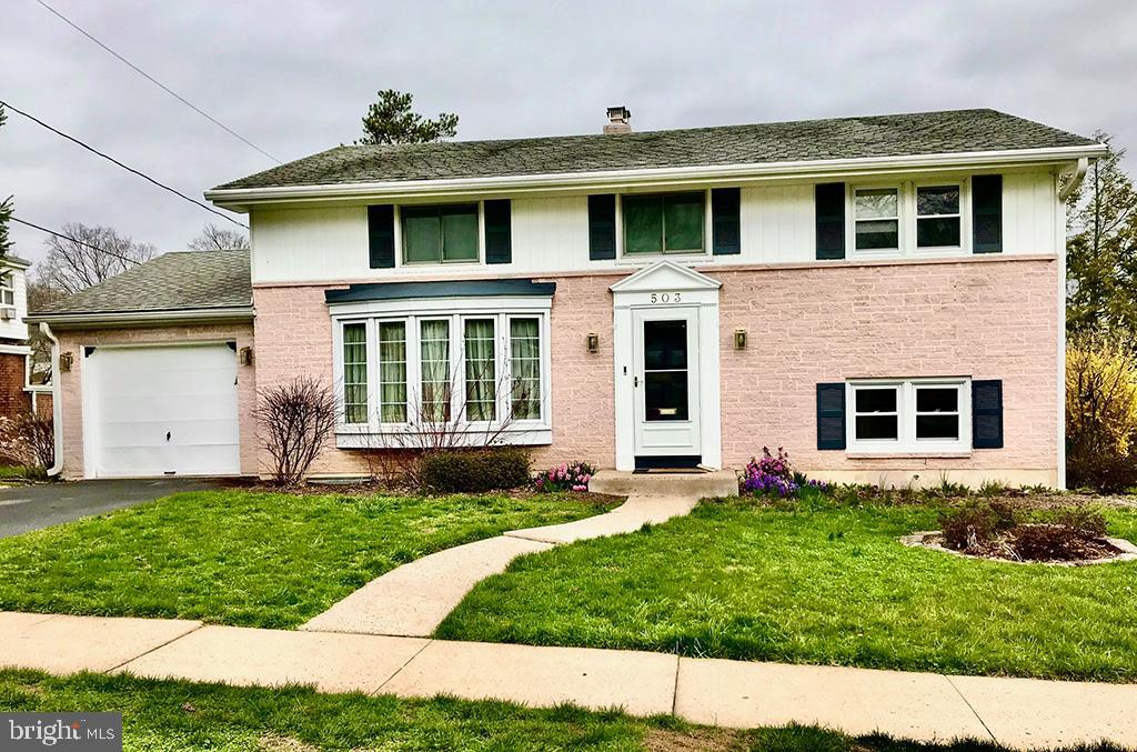 503 Taylor Avenue Reading, PA 19607 - Photo 2 of 24 Front
