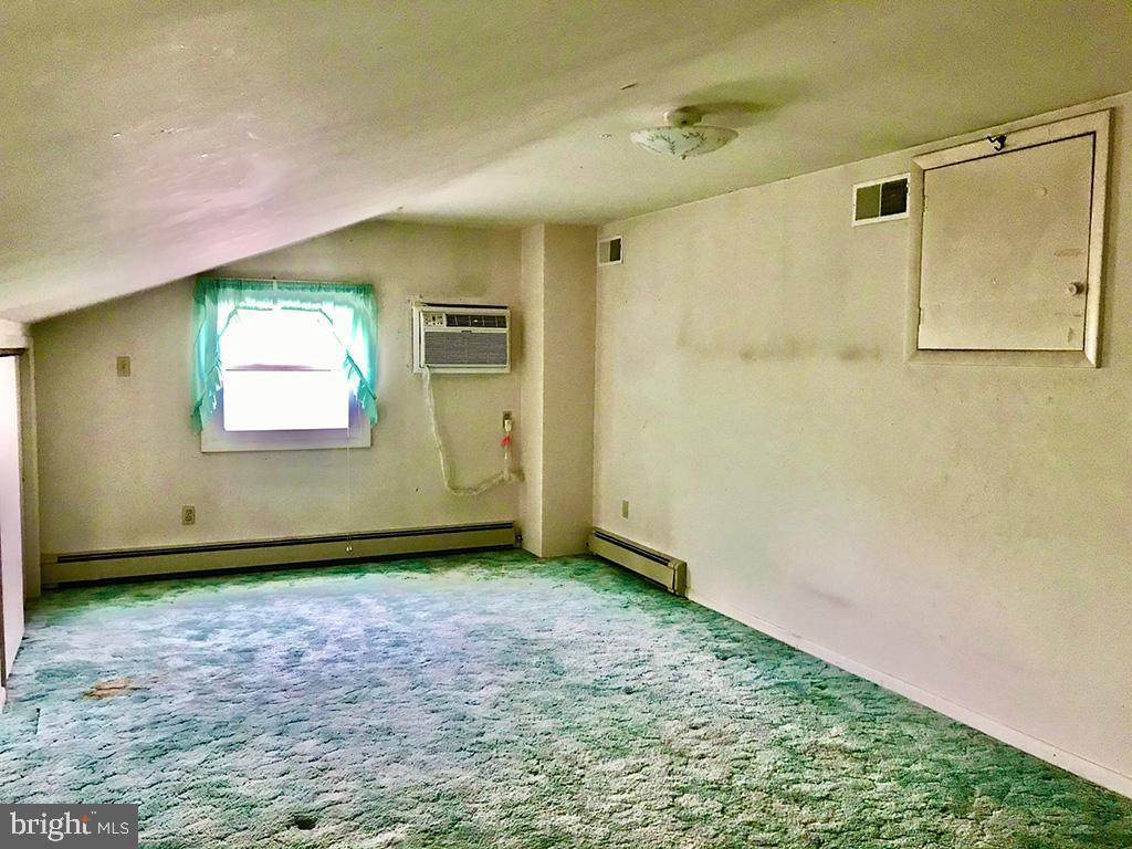 503 Taylor Avenue Reading, PA 19607 - Photo 18 of 24 Bedroom