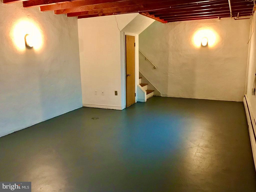 503 Taylor Avenue Reading, PA 19607 - Photo 20 of 24 Game Room