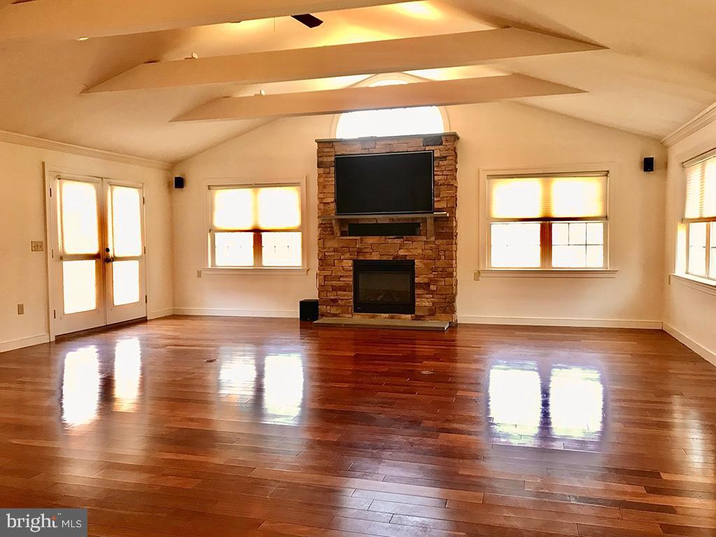 503 Taylor Avenue Reading, PA 19607 - Photo 3 of 24 Great Room