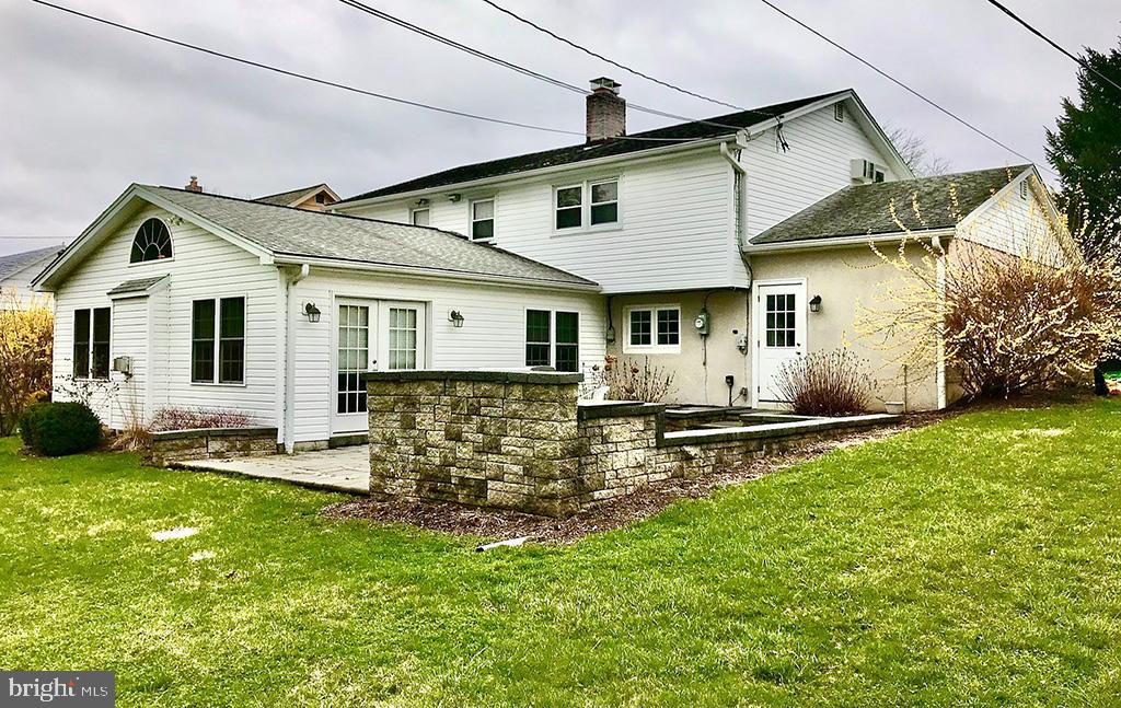 503 Taylor Avenue Reading, PA 19607 - Photo 21 of 24 Patio