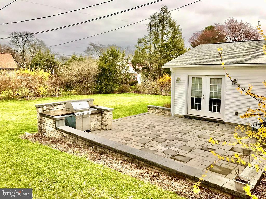 503 Taylor Avenue Reading, PA 19607 - Photo 22 of 24 Patio