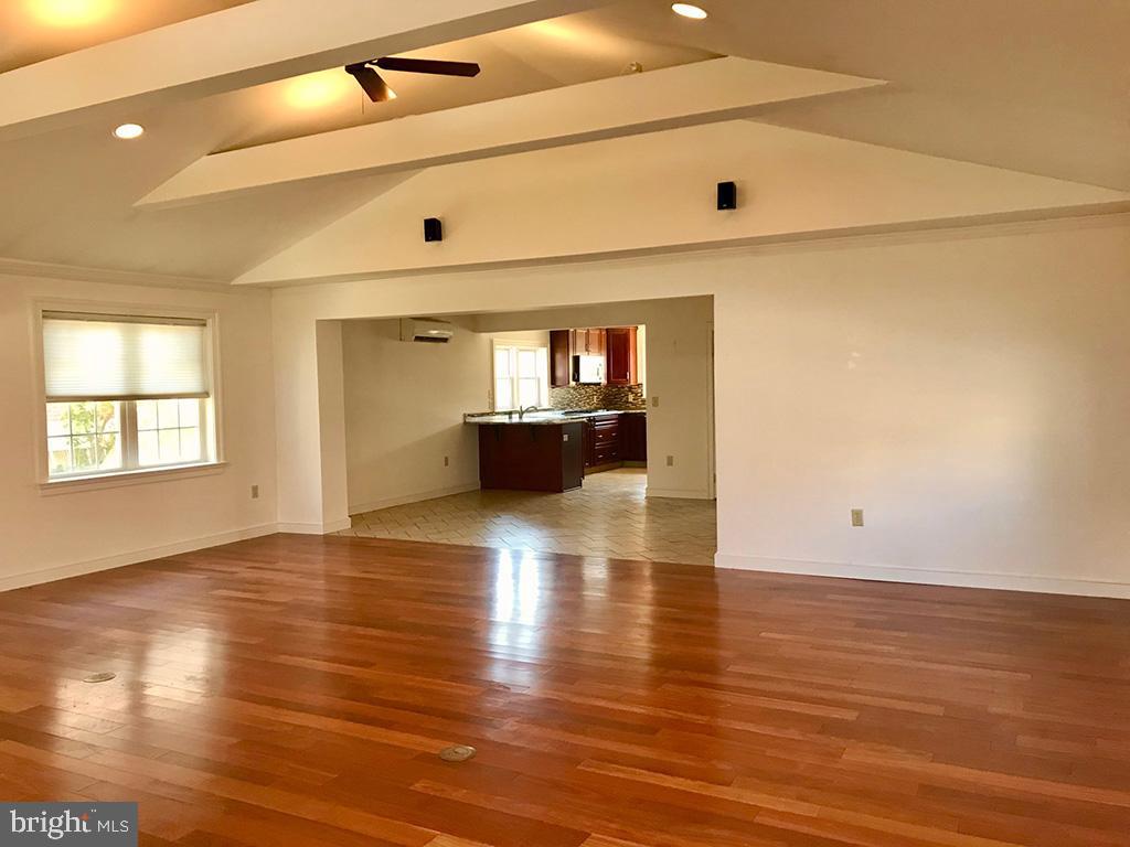 503 Taylor Avenue Reading, PA 19607 - Photo 6 of 24 Great Room