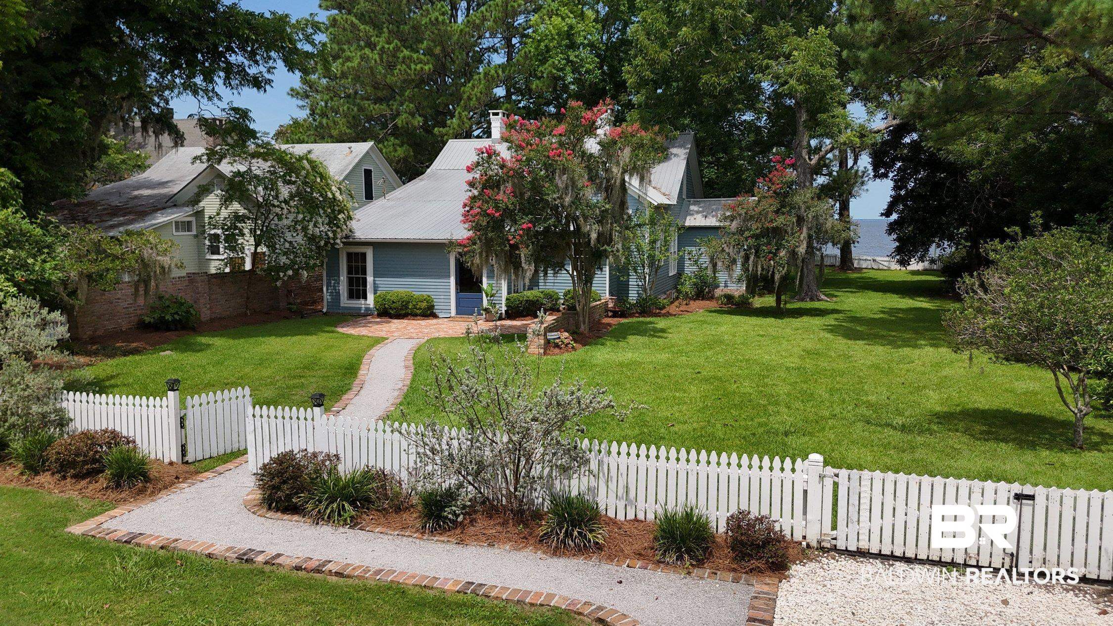 5490 Battles Road Fairhope, AL 36532 - Photo 4 of 47