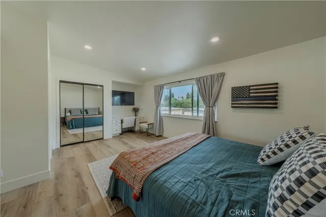 $919,000 | 135 Morristown Lane, Costa Mesa, CA 92626