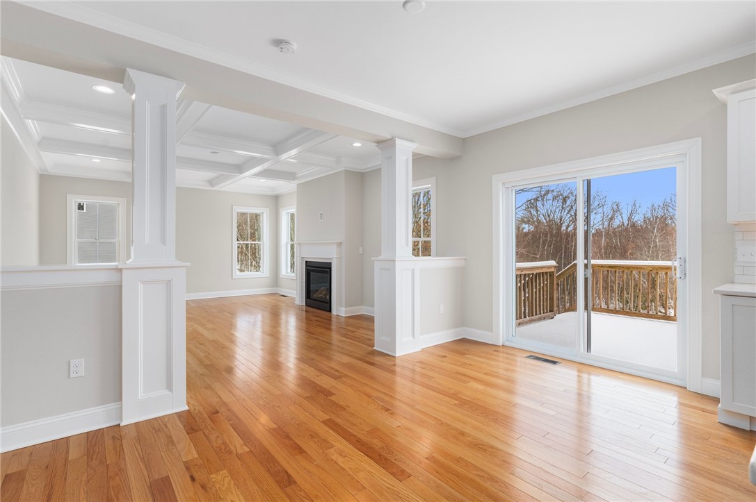 61 Cardinal Road Cranston, RI 02921 - Photo 12 of 26