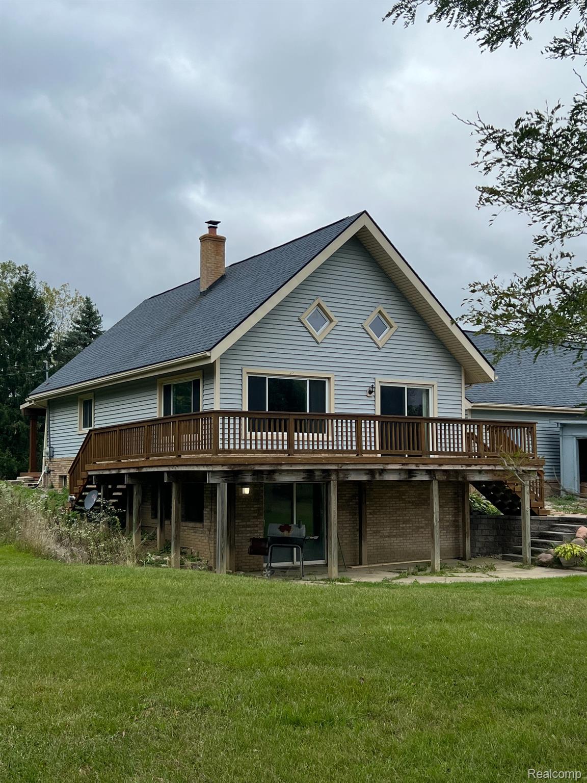 5750 Green Road Fenton, MI 48430 - Photo 2 of 11 Gallery Image 2