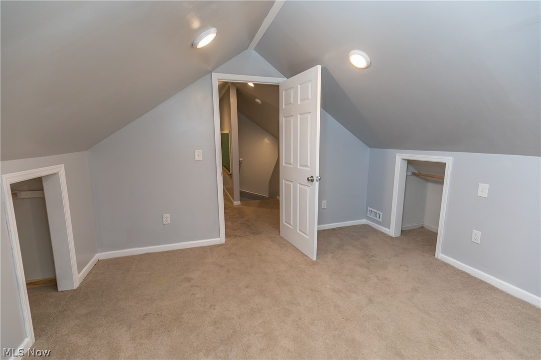4113 Stilmore Road Cleveland, OH 44121 - Photo 28 of 35